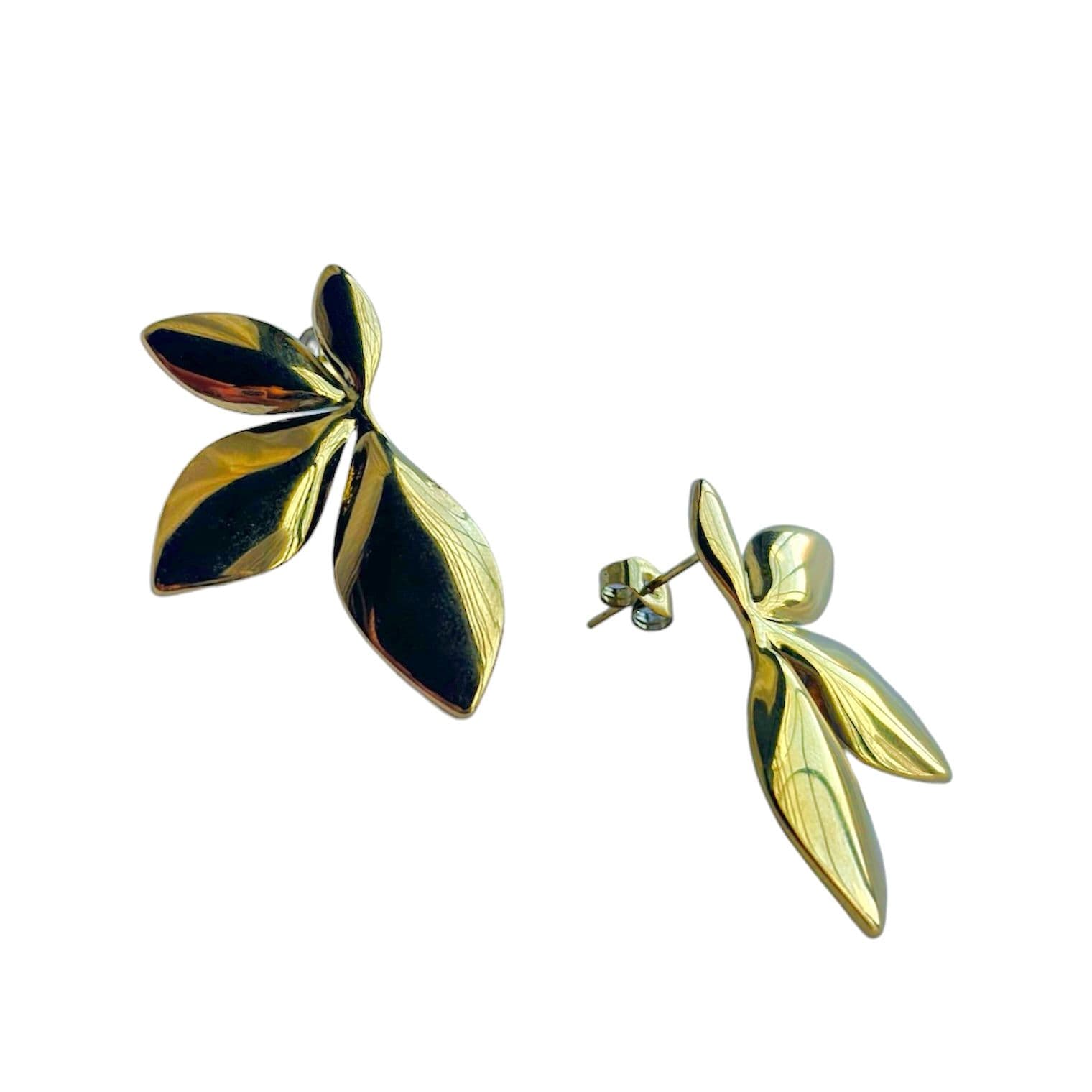 Zarcillos minimalistas de hojas