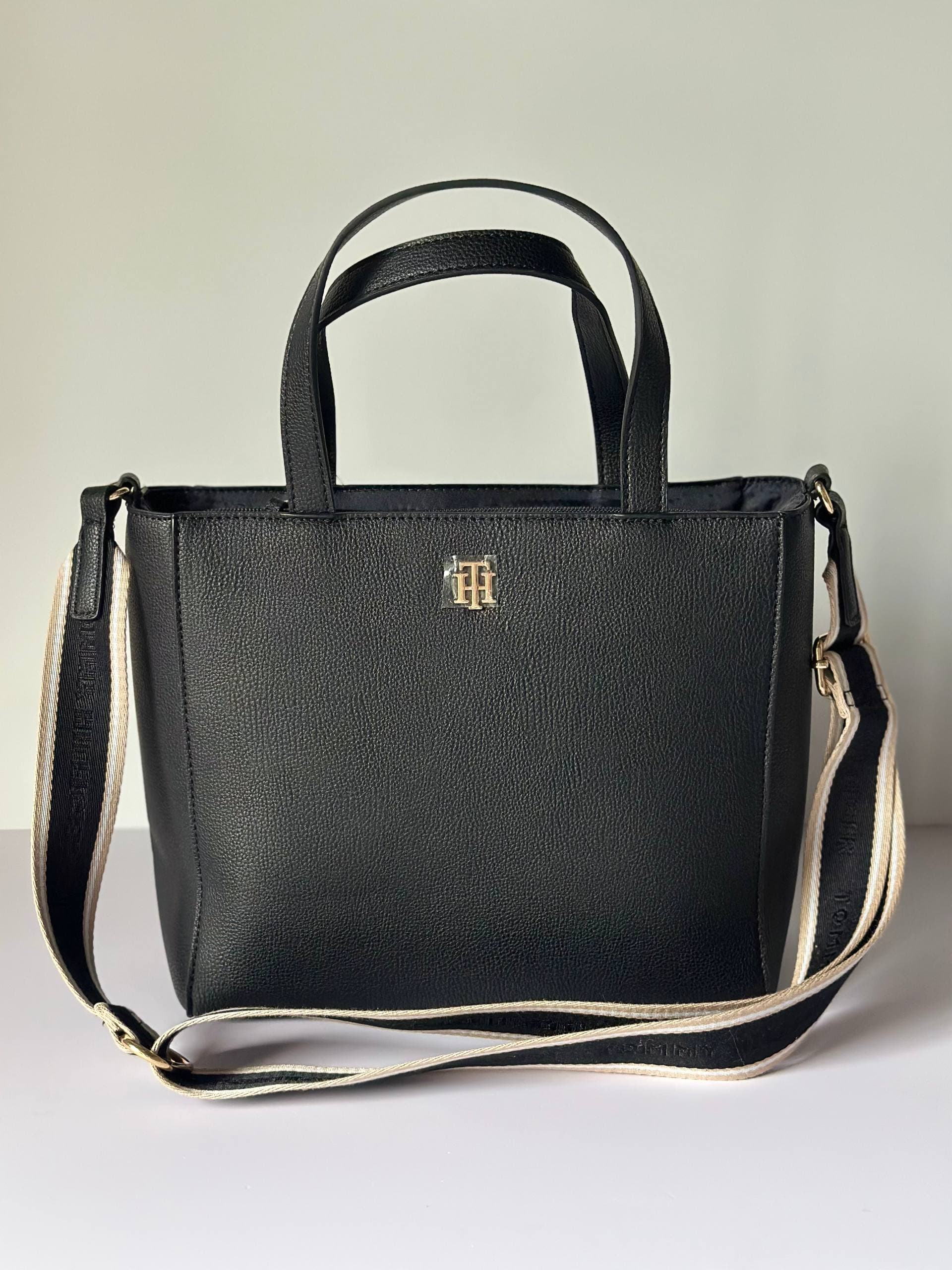 Cartera Tommy Hilfiger