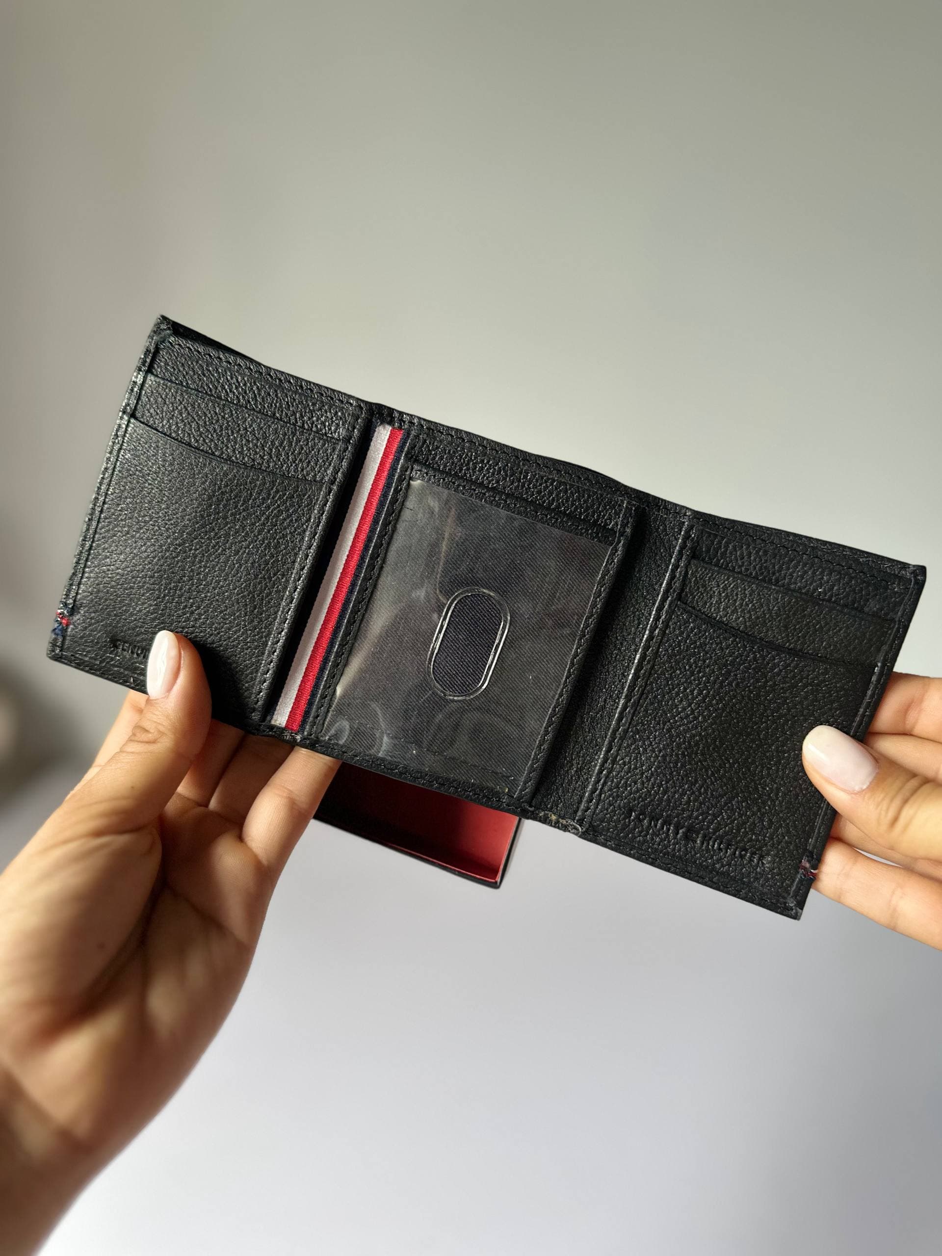 Billetera Tommy Hilfiger